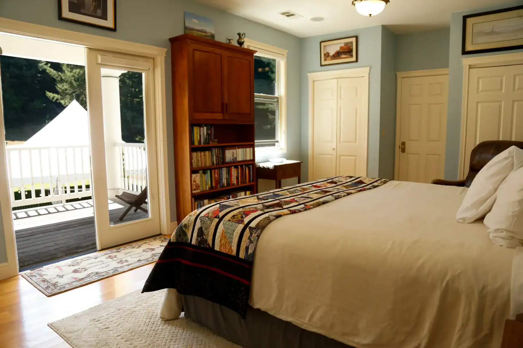 wild iris suite photos by delaney mayo